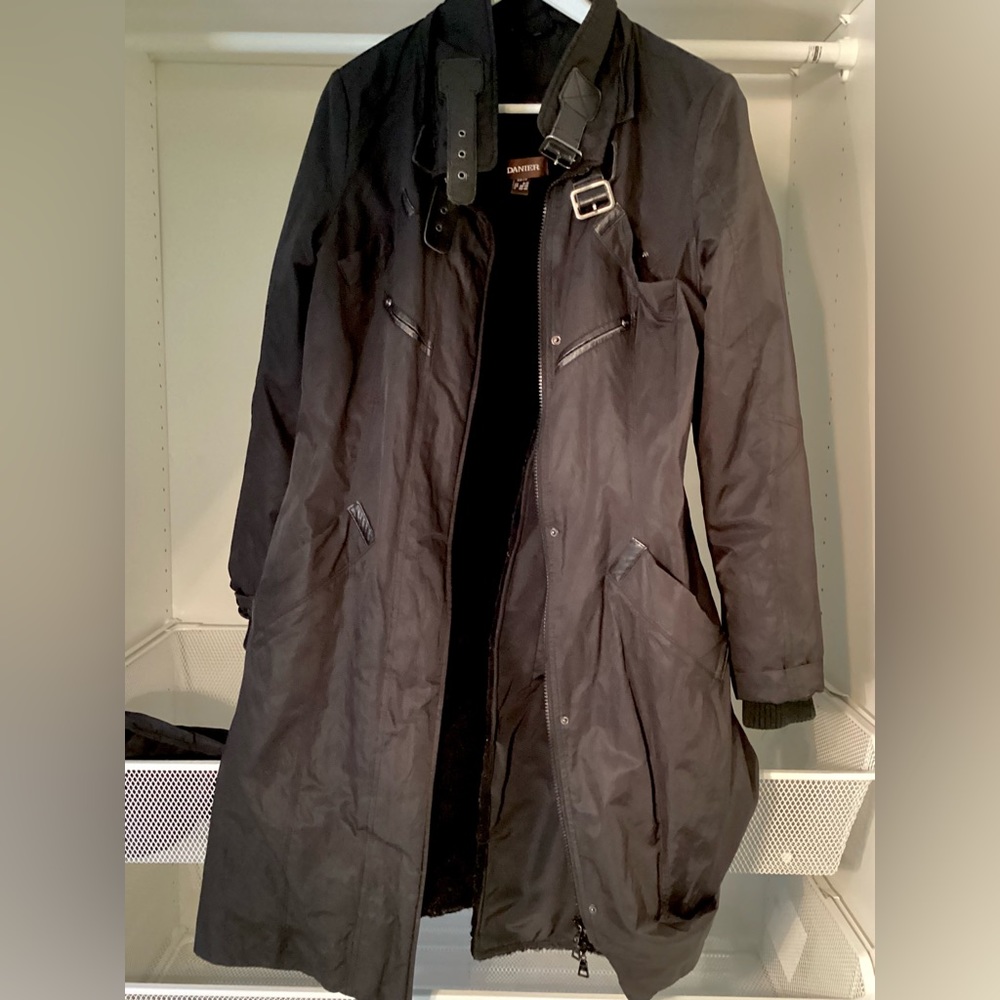Danier coat. Removable thinsulate lining and hood